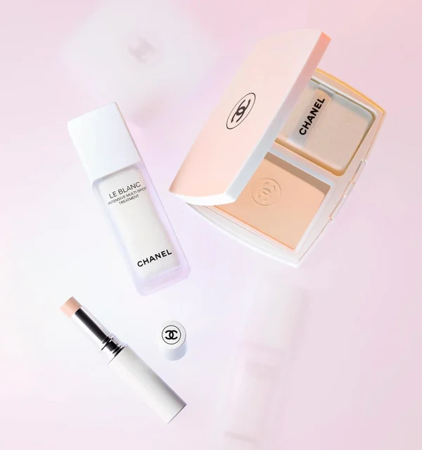 Le Blanc Brightening Concealer Stick