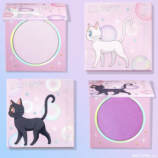 Moon Kingdom Pressed Powder Highlighter