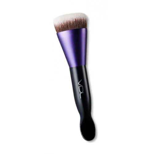 Cheek & Highlighter Brush