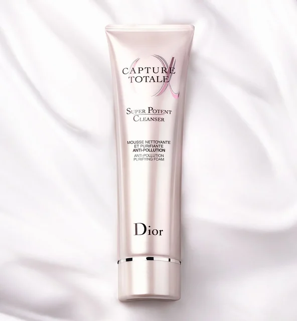 Capture Totale Super Potent Cleanser Anti-Pollution Cleansing and Purifying Foam