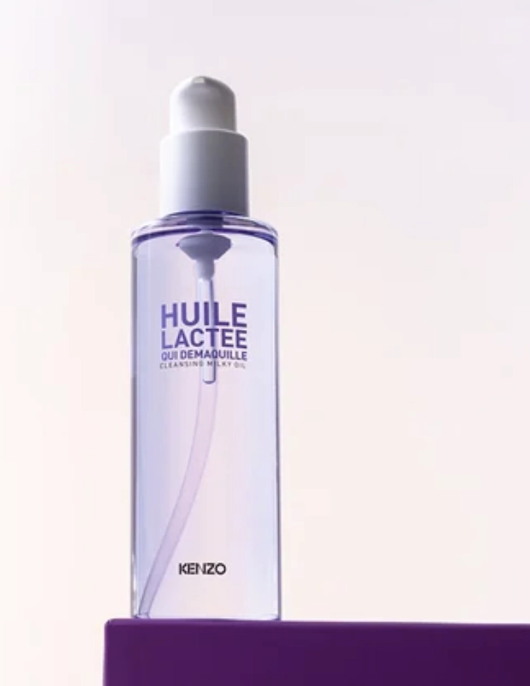 White Lotus Cleansing Milky Oil