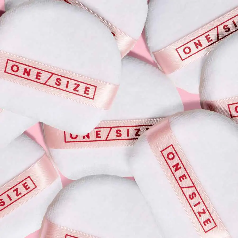 ONE/SIZE Ultimate Setting & Baking Puff
