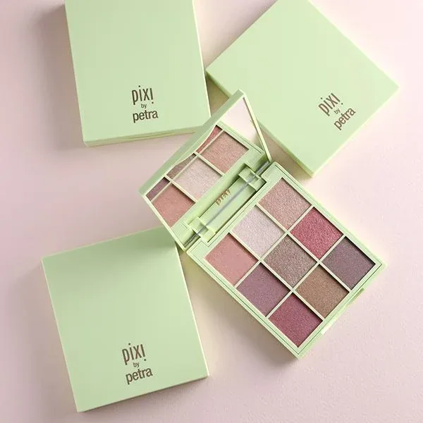 + Heart Defensor Eye Heart Eyeshadow Palette