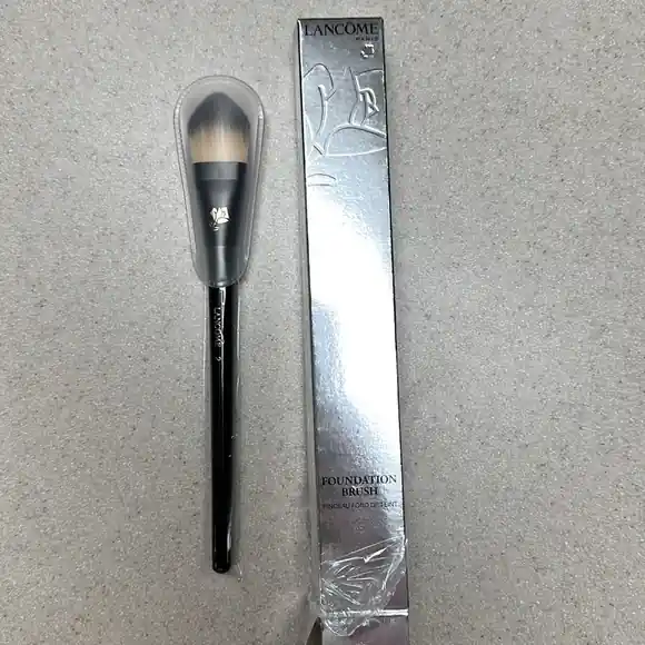 Foundation Brush