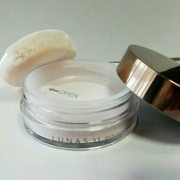 Skin Contrast Face Powder