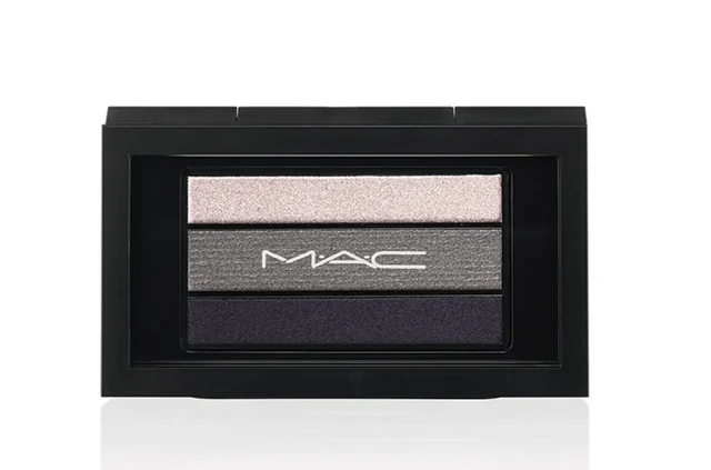 Smoky Black Friday Veluxe Pearlfusion Shadow Trio