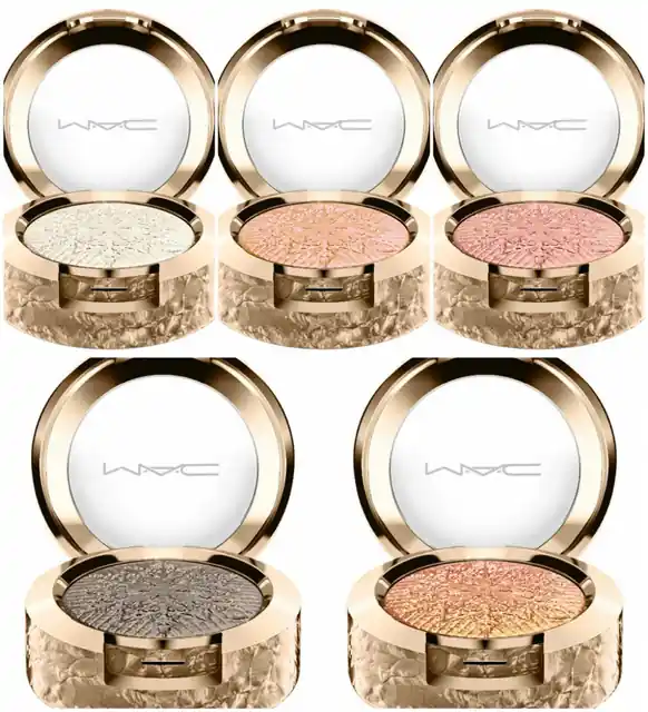 Snow Ball mExtra Dimension Eye Shadow