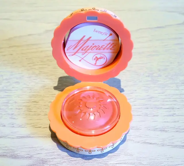 Majorette Cream To Powder