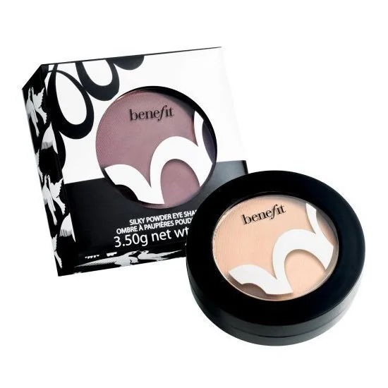 Silky powder eye shadow