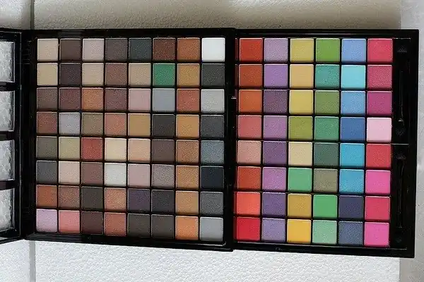 Box Of Eye Shadows