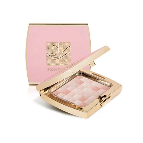 Signature Dramatic Whitening Pact SPF 50+/PA+++