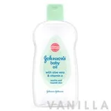 Johnson's Baby Oil Aloe Vera & Vitamin E