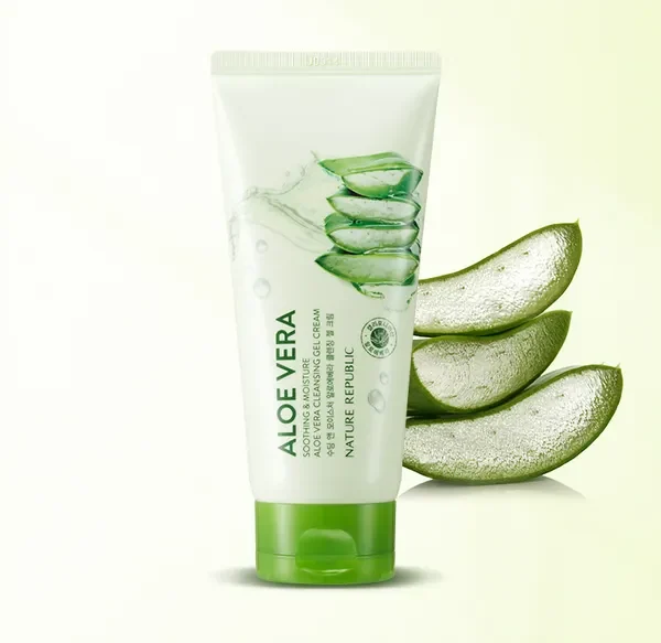 Soothing & Moisture Aloe Vera Foam Cleanser