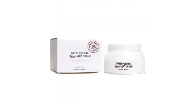 Every Month Cleansing Cream Moisture & Revitalizing