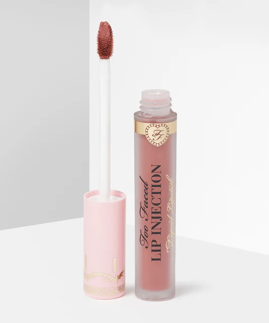 Lip Of Luxury Champagne Essence Lipstick
