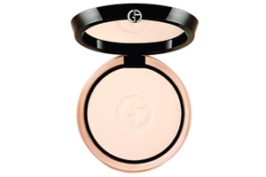  LUMINOUS SILK COMPACT